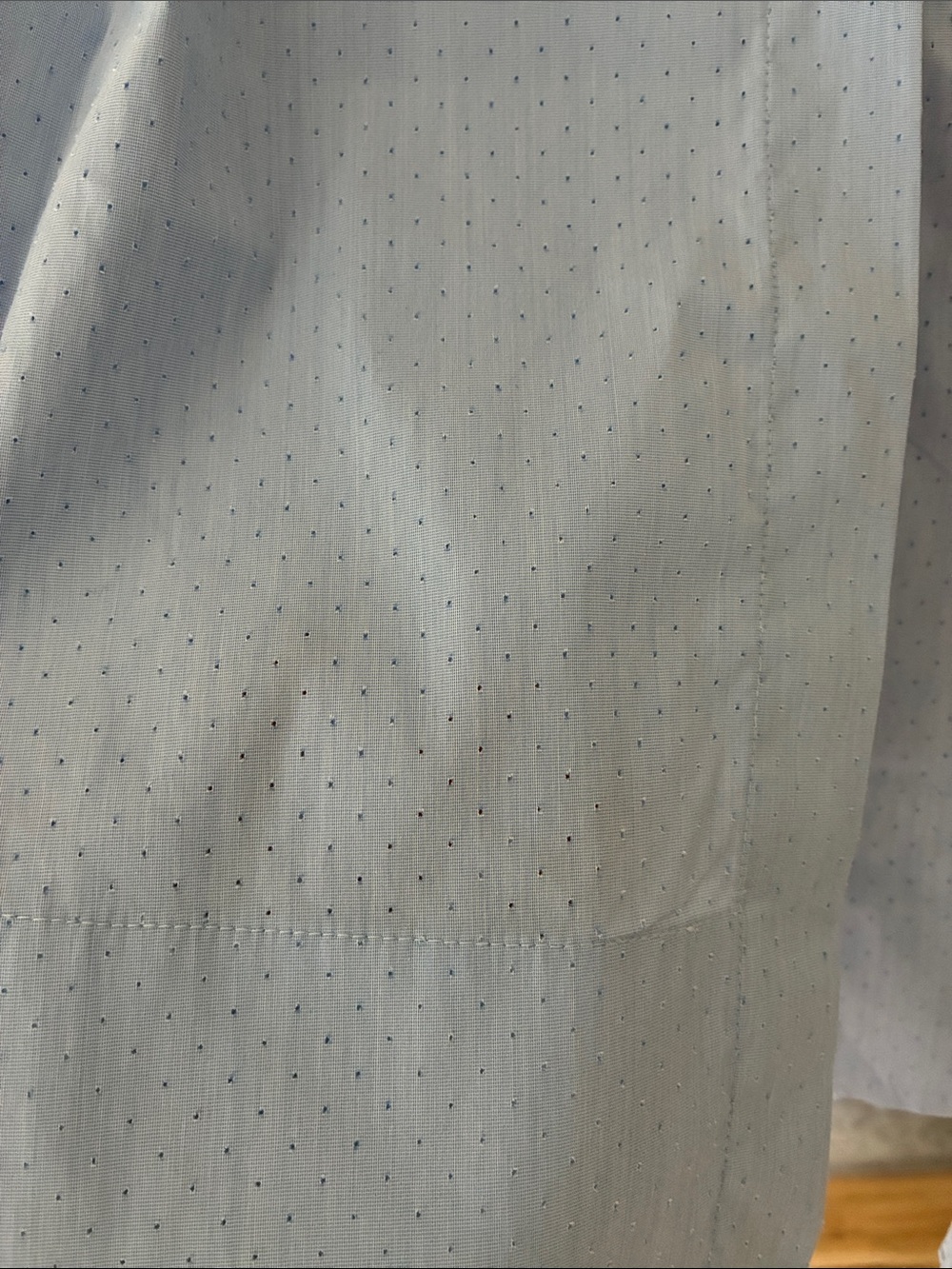 ✨CLOSET CLEAROUT✨Akris Punto dot poplin button-down with side inserts Size 4 - Picture 3 of 8